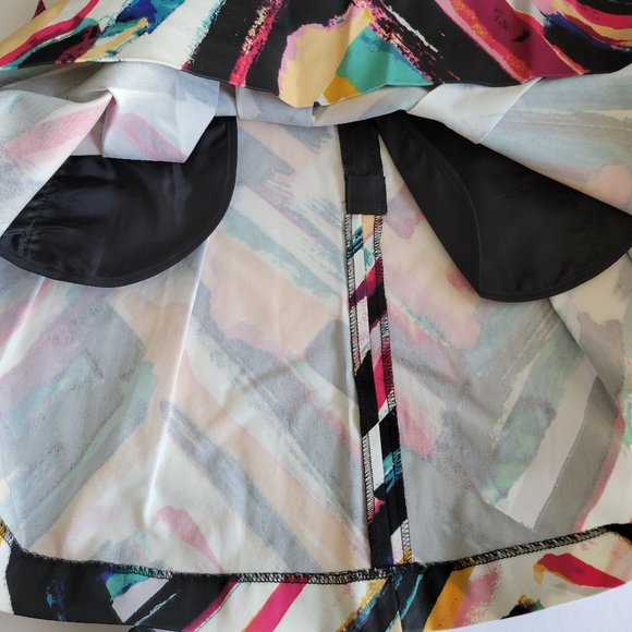 Pleated Mini Skirt with Pockets! - Picture 8 of 10